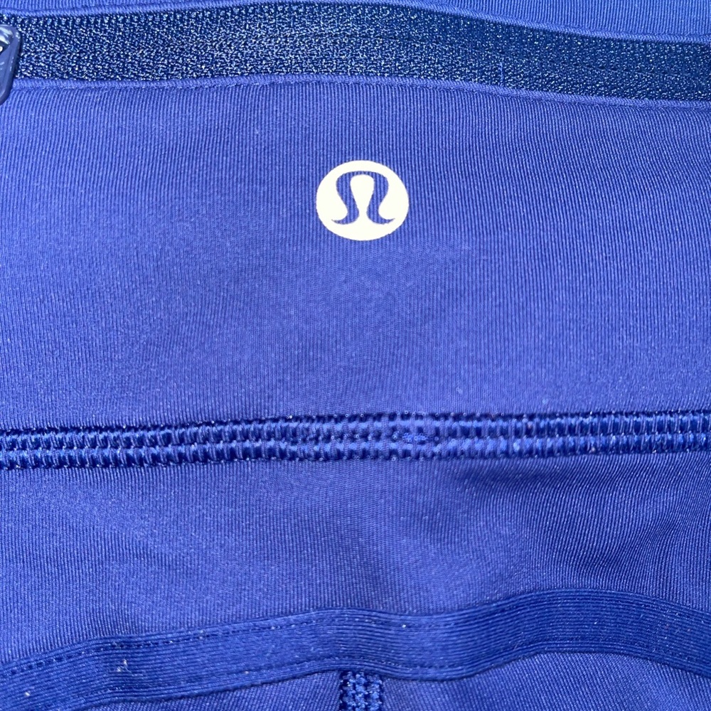 lululemon athletica women’s blue cropped leggings